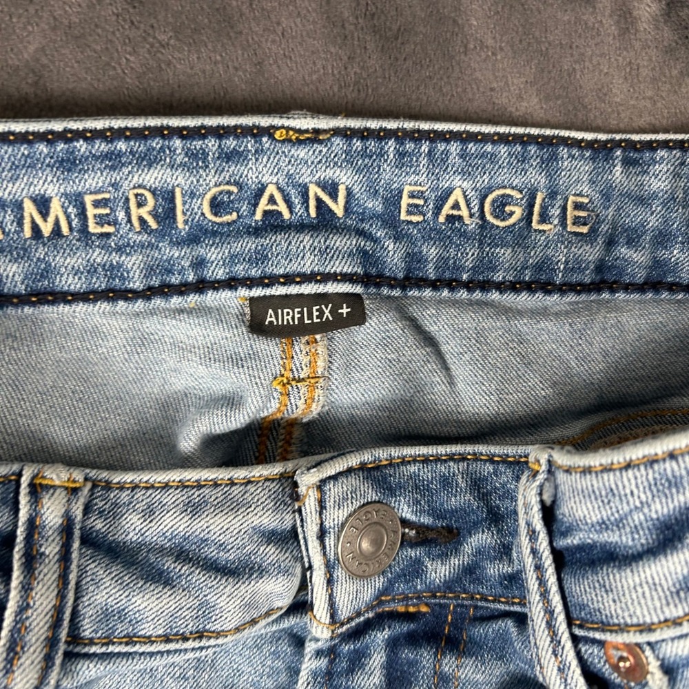 American Eagle Slim Straight Jeans Mens 30x30 Light Wash Airflex+ Denim - Picture 4 of 10